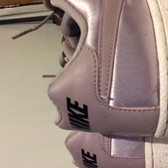 new nike satin shoes